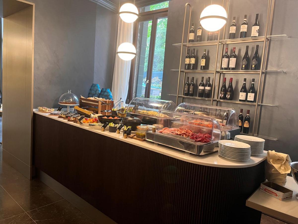 Radisson Collection Hotel, Palazzo Nani ヴェネツィア エクステリア 写真 The buffet at the lounge