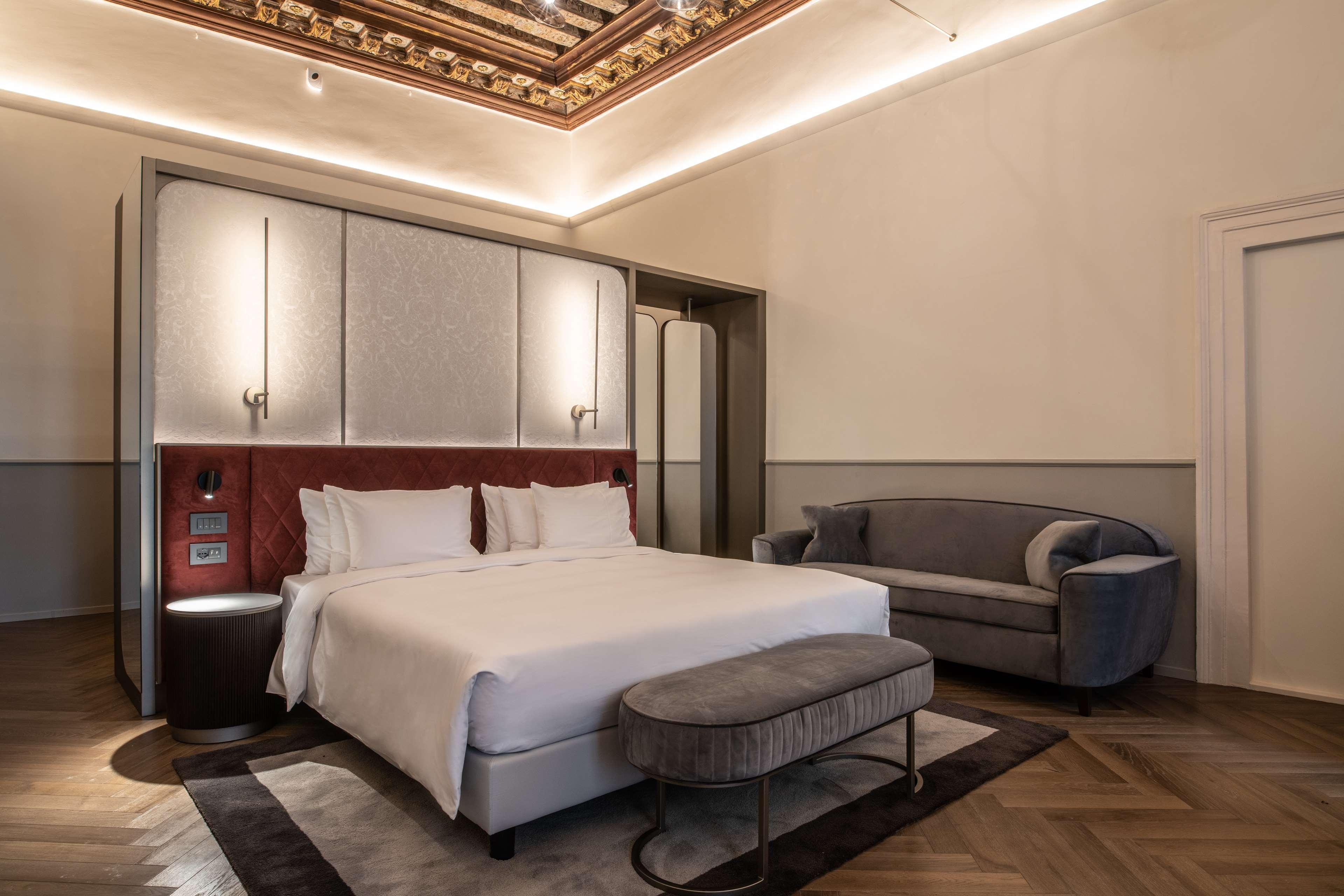 Radisson Collection Hotel, Palazzo Nani ヴェネツィア エクステリア 写真 A bedroom at the hotel