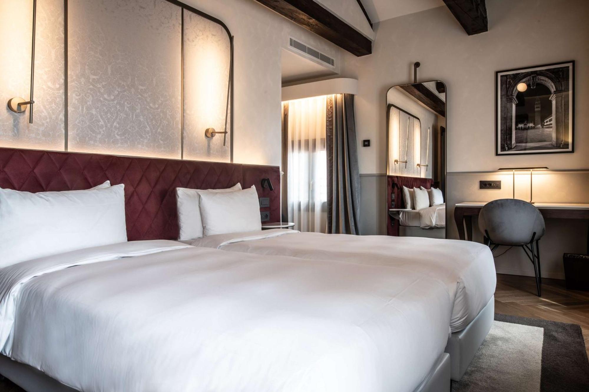 Radisson Collection Hotel, Palazzo Nani ヴェネツィア エクステリア 写真 Deluxe room