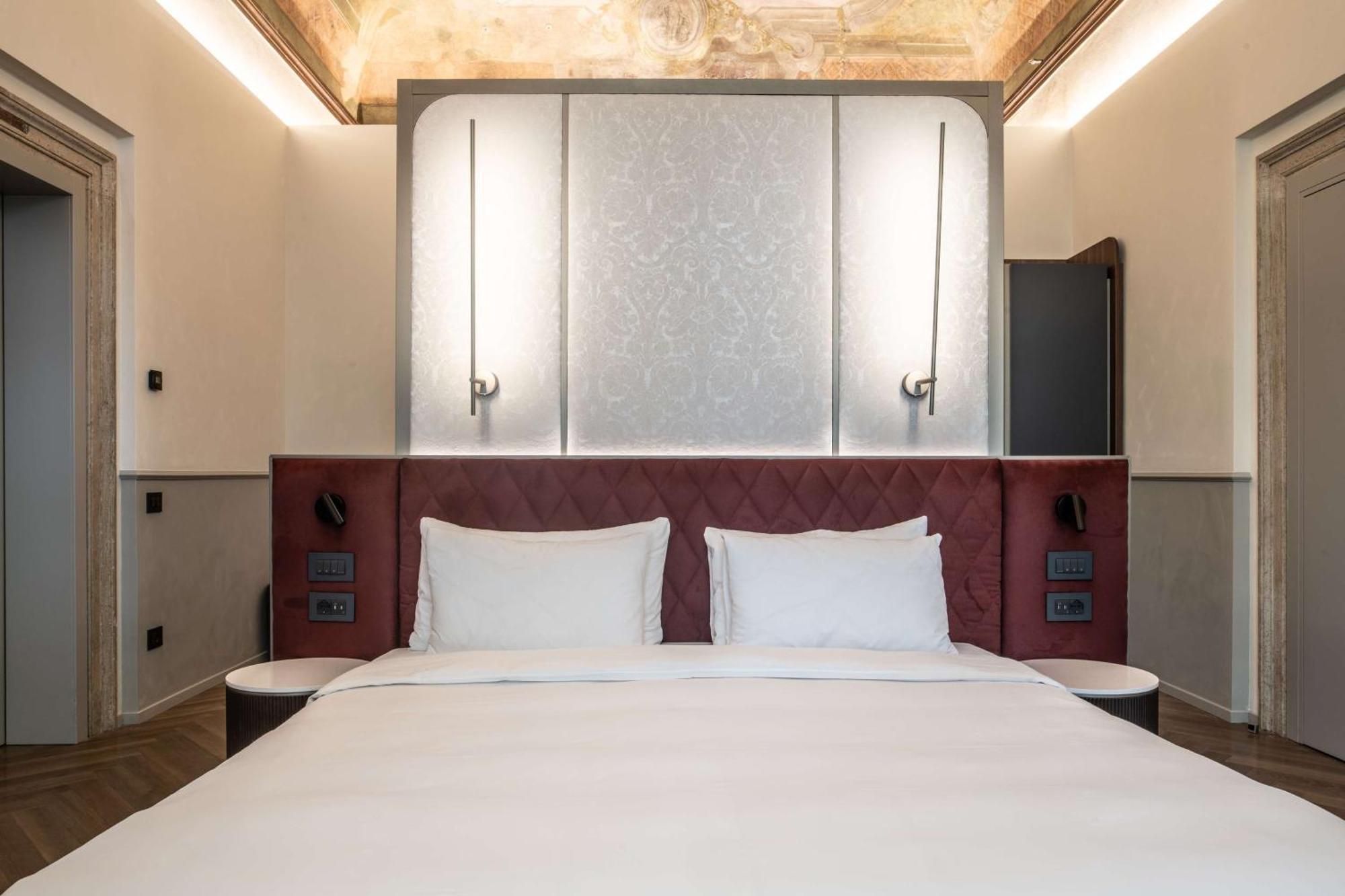Radisson Collection Hotel, Palazzo Nani ヴェネツィア エクステリア 写真 A bedroom at the hotel